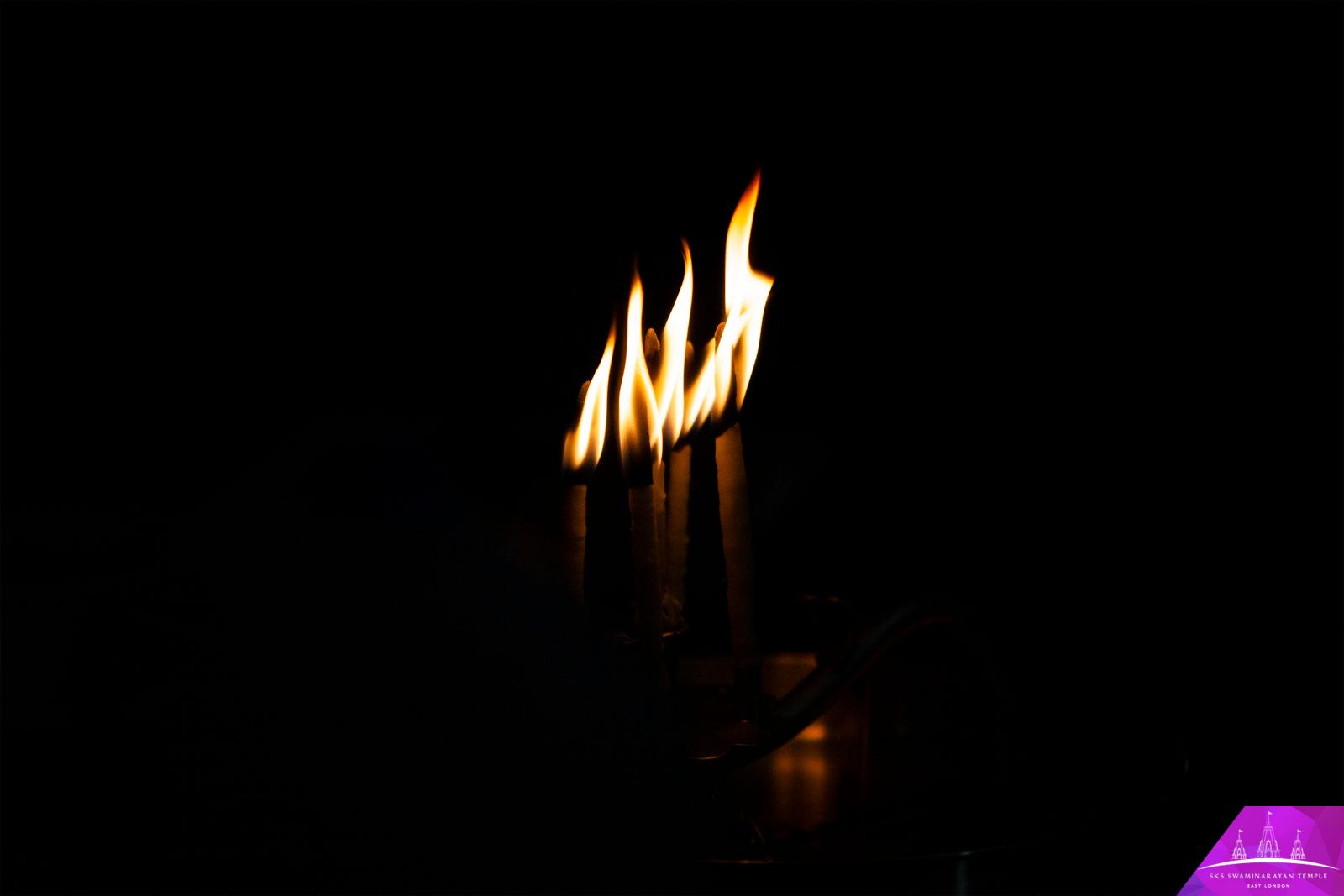 ©1987-2017 SKS Swaminarayan Temple East London